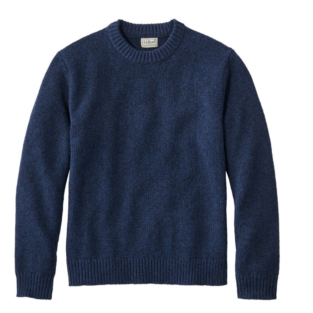 Men’s medium tall LL bean sweater in navy blue